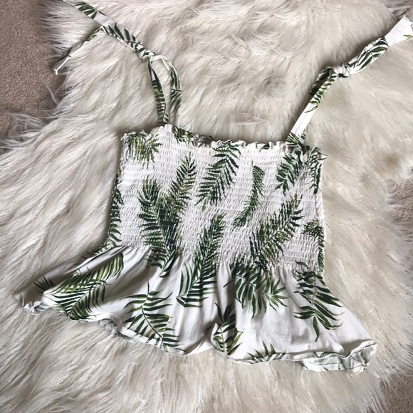 H&M Tops - 3 FOR $20 🌟 hp x3❤️ plant top w adjustable straps